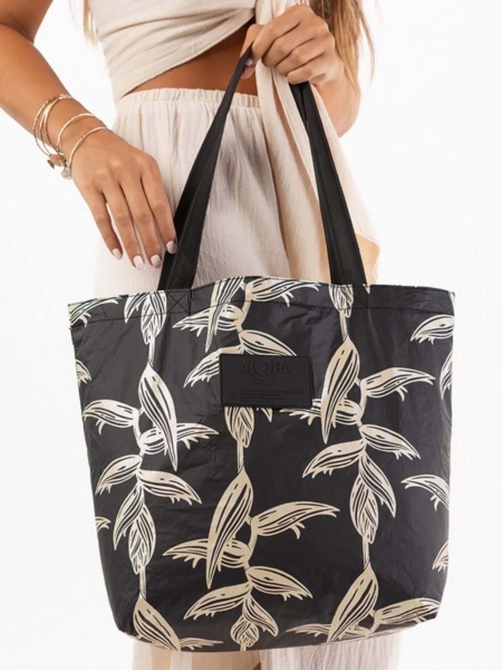 ALOHA Collection reversible tote - Picture 3 of 3